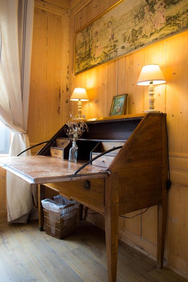 Bed and Breakfast A L'Ecole Buissonniere Honfleur Exterior foto